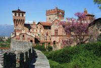 Castello di Pavone 10 Exterior